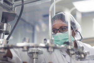 药品注册受理工作调整：12月1日起，凡由总局审评审批的注册申请均由总局受理