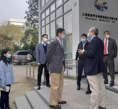 上海市委常委、副市长吴清一行调研上海不朽情缘mg官网生物医药股份有限公司张江园区