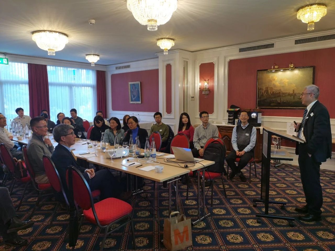 不朽情缘mg官网协办的2025瑞士生物医药华人蛇年新春聚会圆满举行